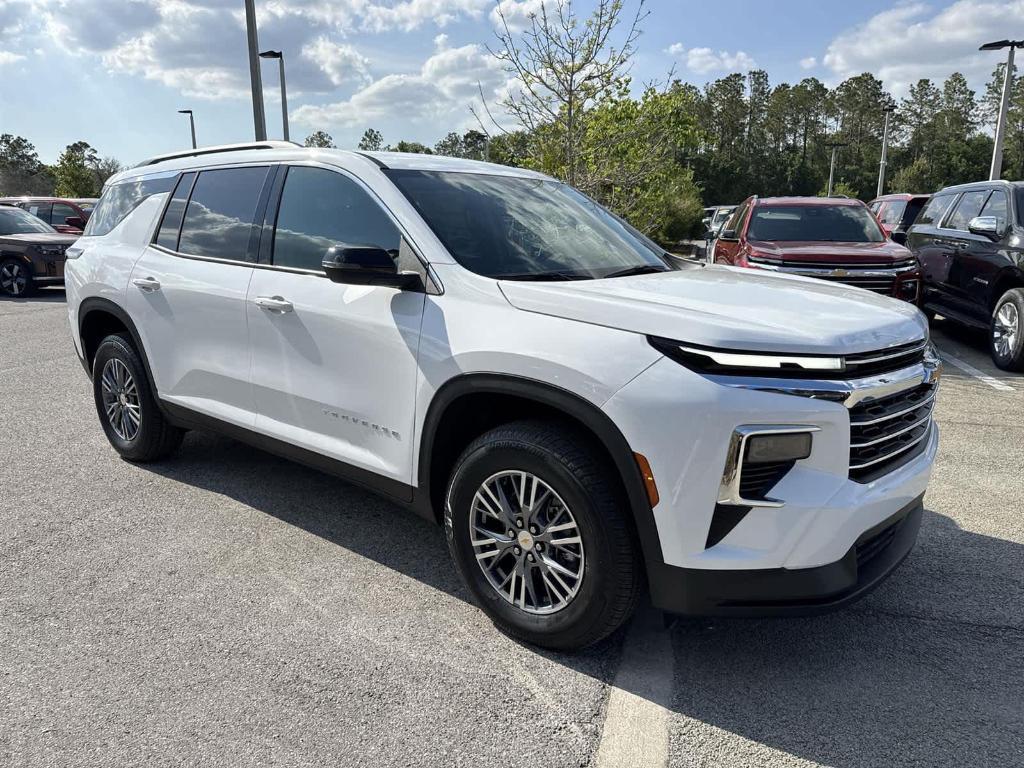 new 2025 Chevrolet Traverse car, priced at $40,545