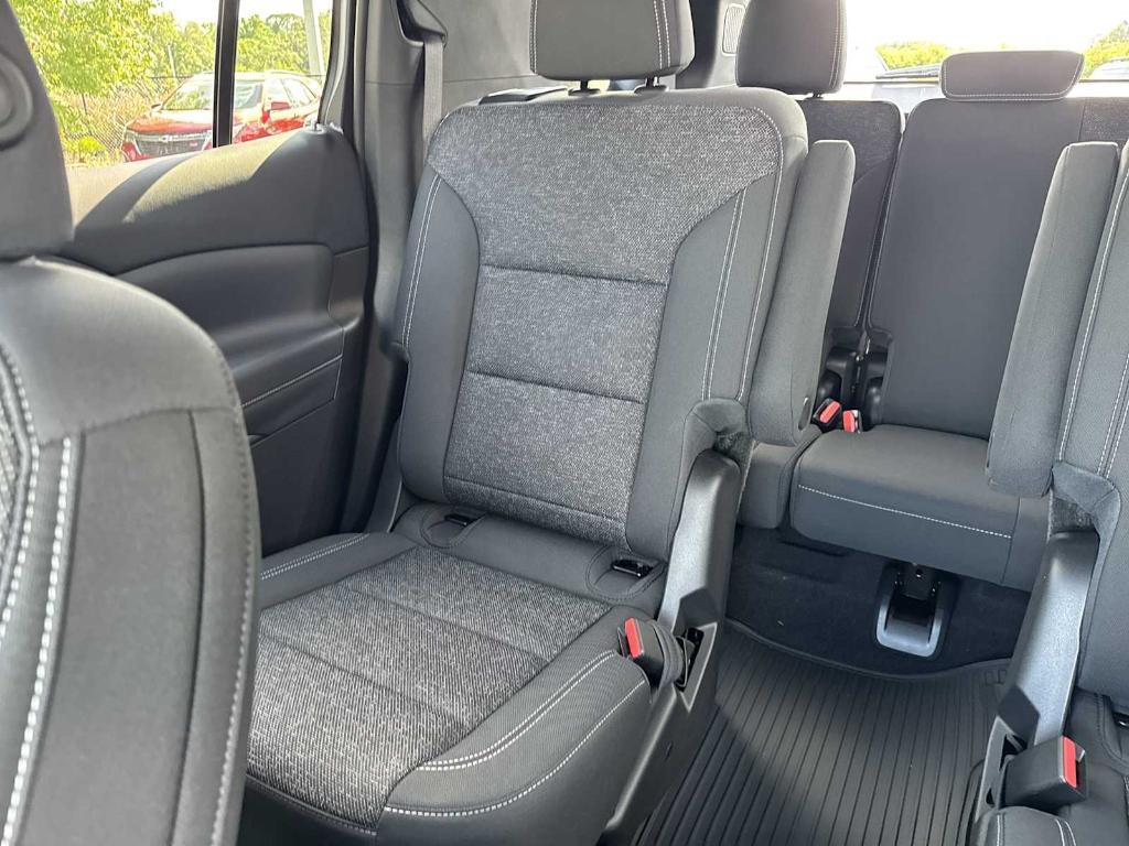 new 2025 Chevrolet Traverse car, priced at $38,545