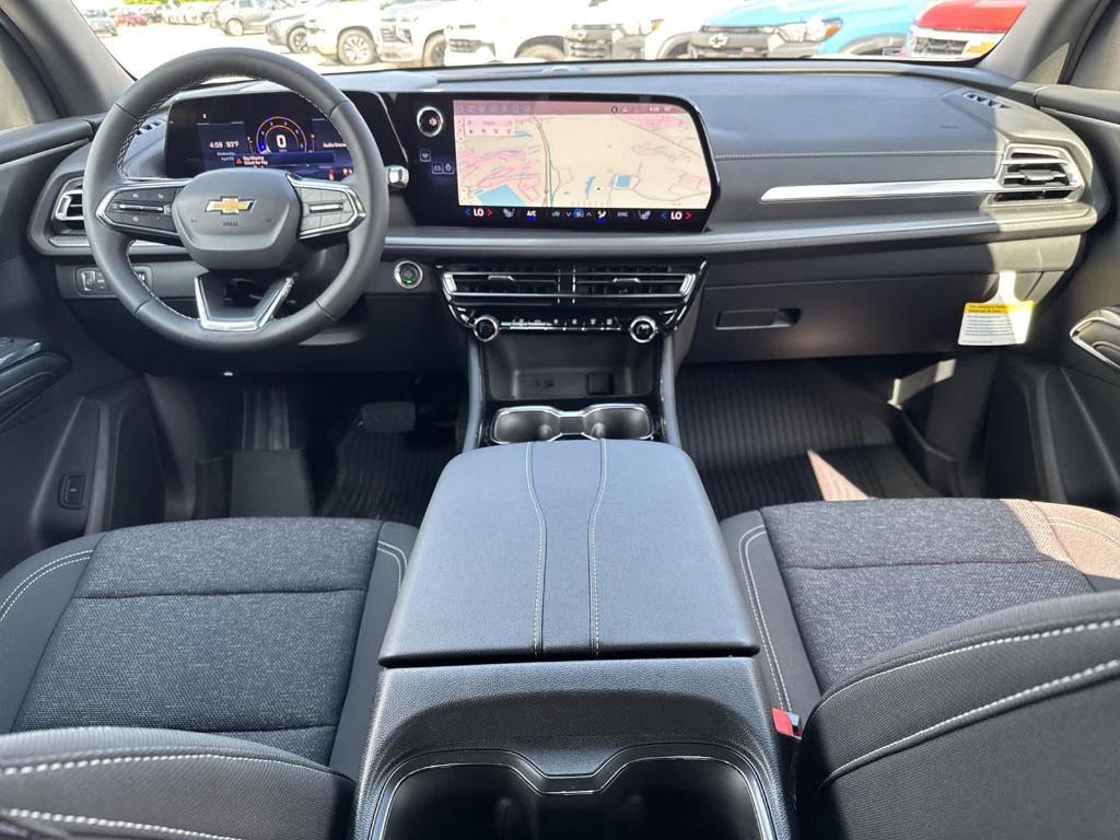 new 2025 Chevrolet Traverse car, priced at $40,545