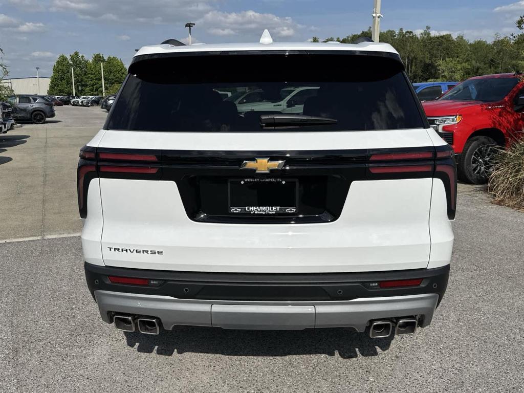 new 2025 Chevrolet Traverse car, priced at $40,545