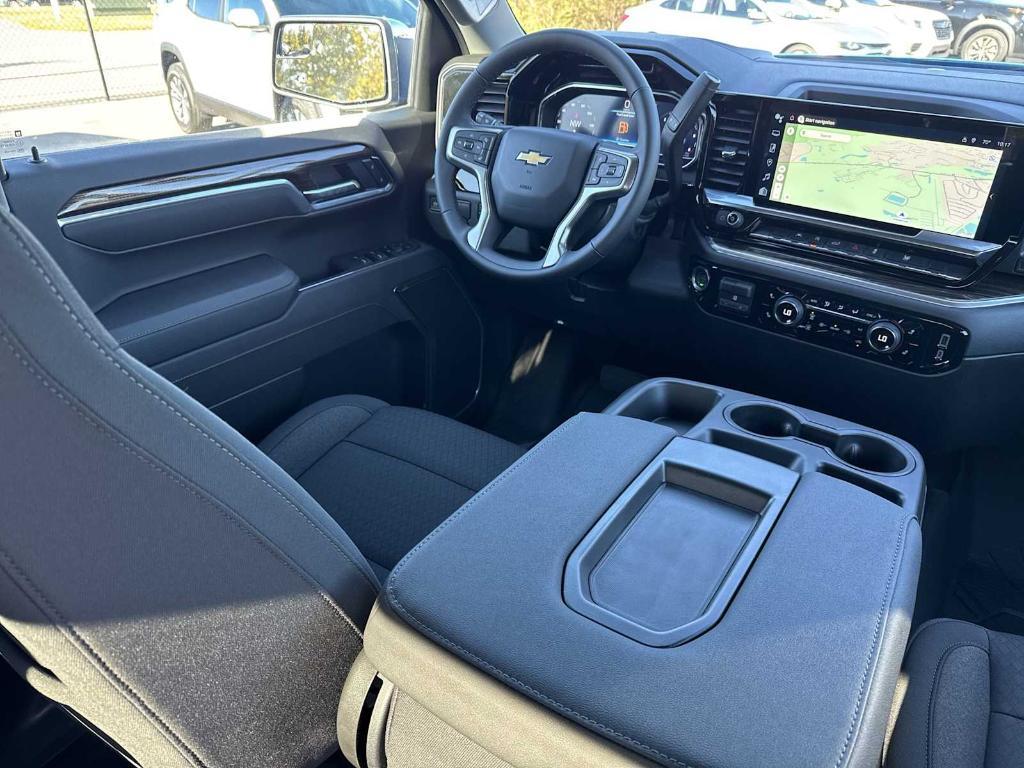 new 2025 Chevrolet Silverado 1500 car, priced at $43,600