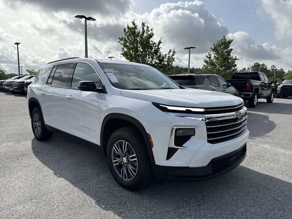 new 2025 Chevrolet Traverse car, priced at $41,545