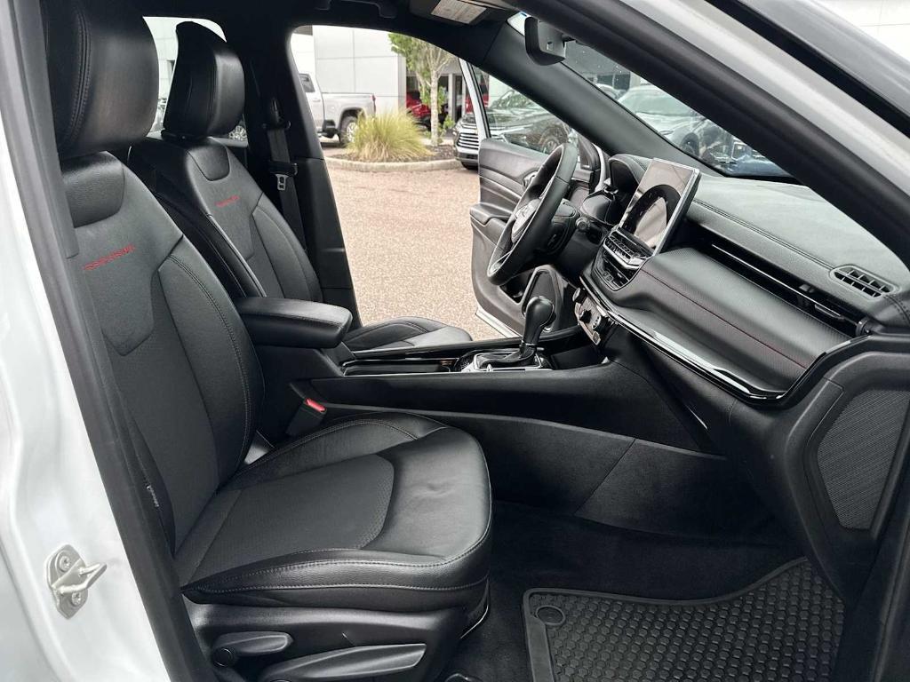 used 2024 Jeep Compass car, priced at $23,297
