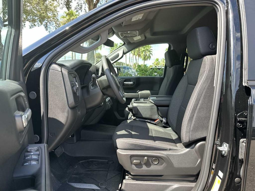 new 2026 Chevrolet Silverado 1500 car, priced at $40,980
