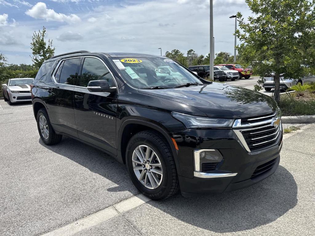 used 2023 Chevrolet Traverse car, priced at $28,997