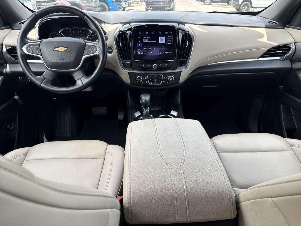used 2023 Chevrolet Traverse car, priced at $27,129