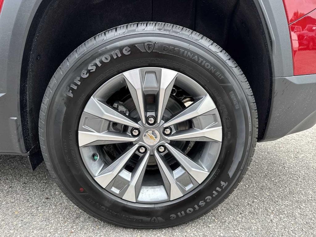 new 2026 Chevrolet Equinox car, priced at $26,715