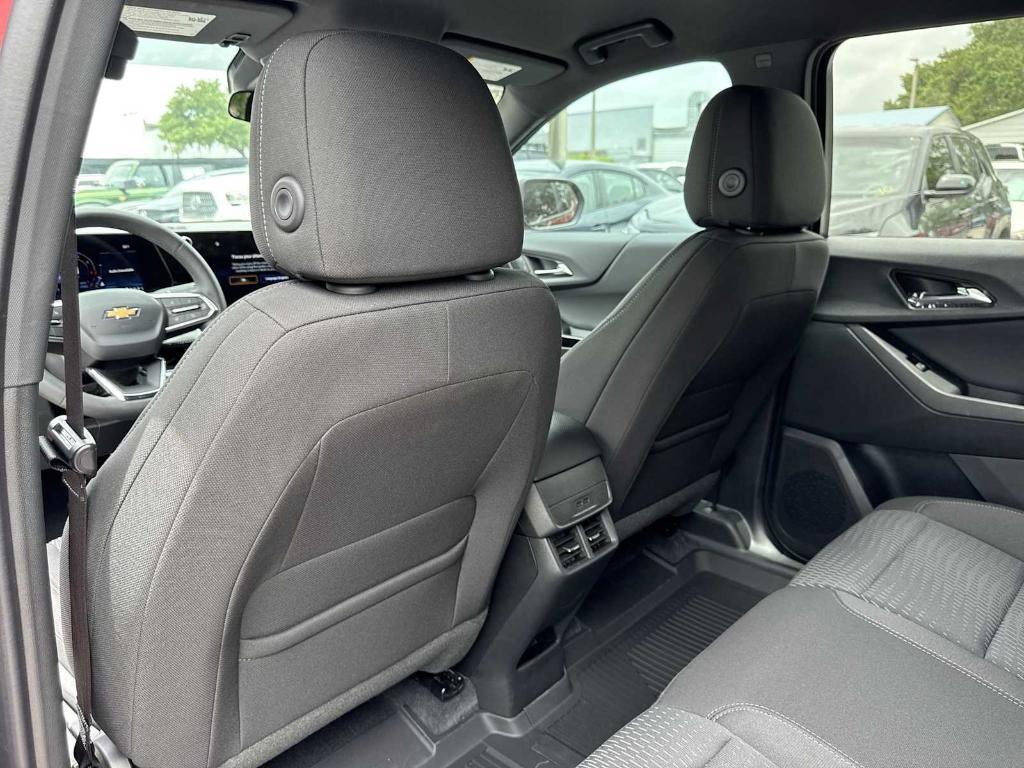 new 2026 Chevrolet Equinox car, priced at $26,715