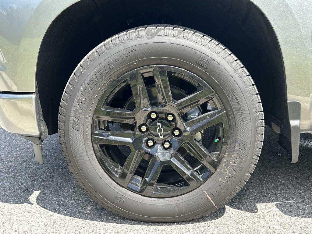 new 2025 Chevrolet Silverado 1500 car, priced at $38,160