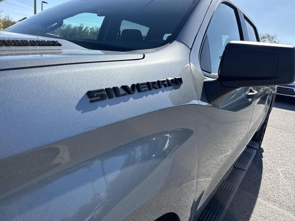 new 2025 Chevrolet Silverado 1500 car, priced at $37,020