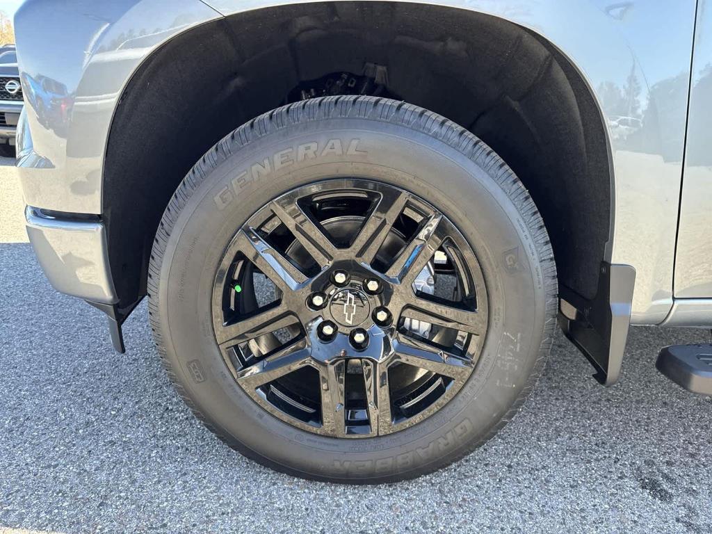 new 2025 Chevrolet Silverado 1500 car, priced at $37,020