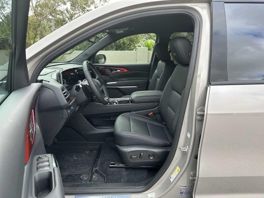 new 2026 Chevrolet Traverse car, priced at $55,380