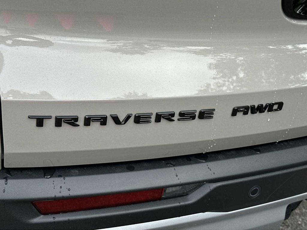 new 2026 Chevrolet Traverse car, priced at $55,380