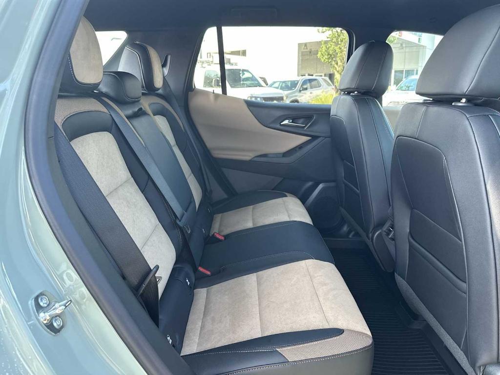 new 2026 Chevrolet Equinox car, priced at $32,530