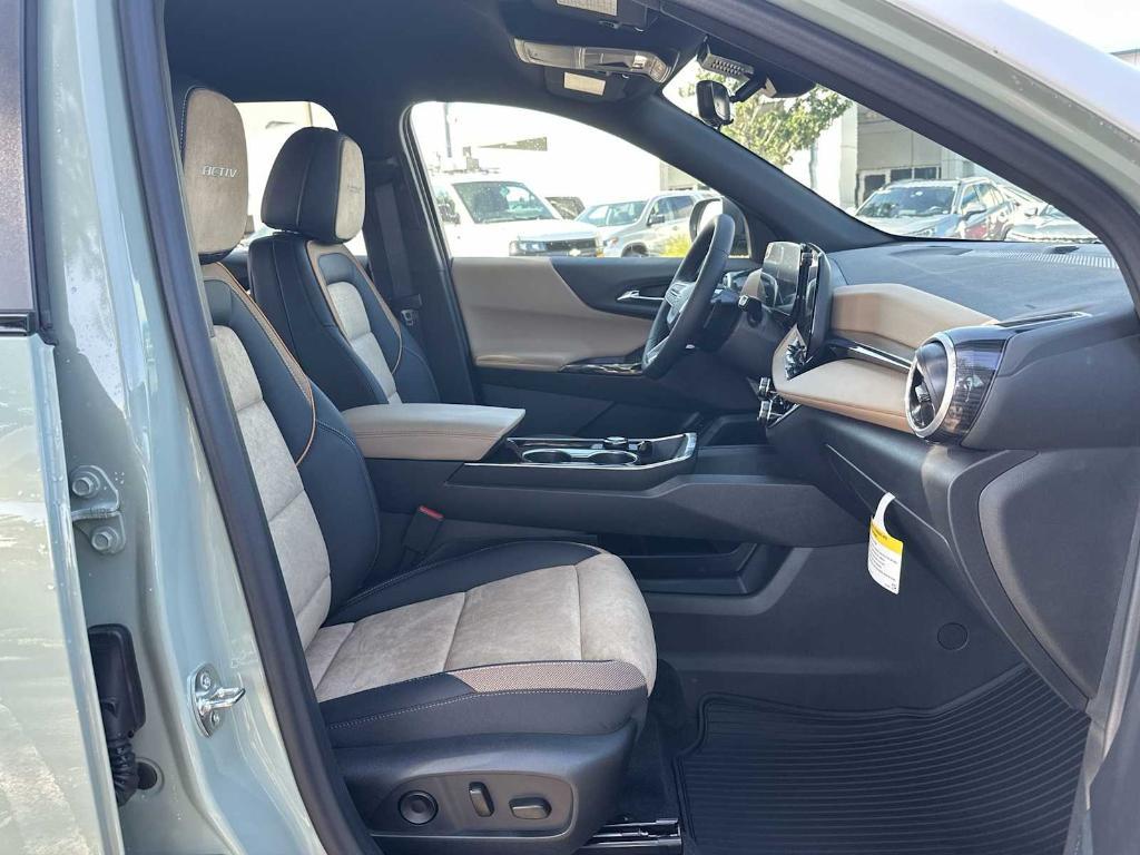 new 2026 Chevrolet Equinox car, priced at $32,530