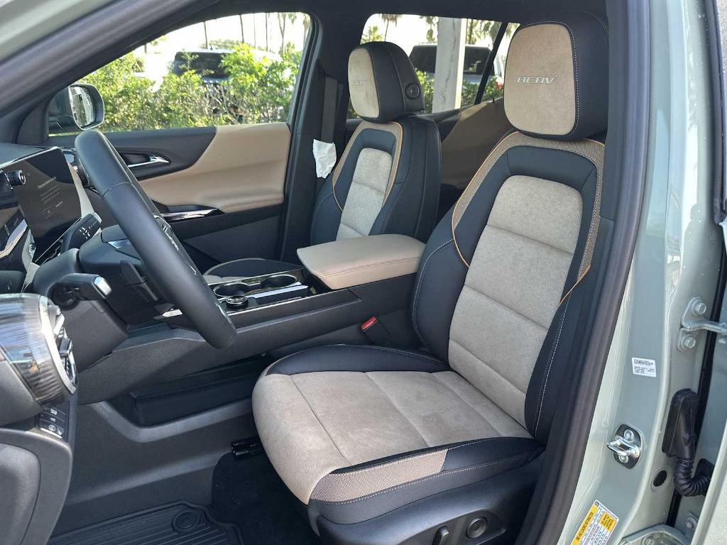 new 2026 Chevrolet Equinox car, priced at $32,530