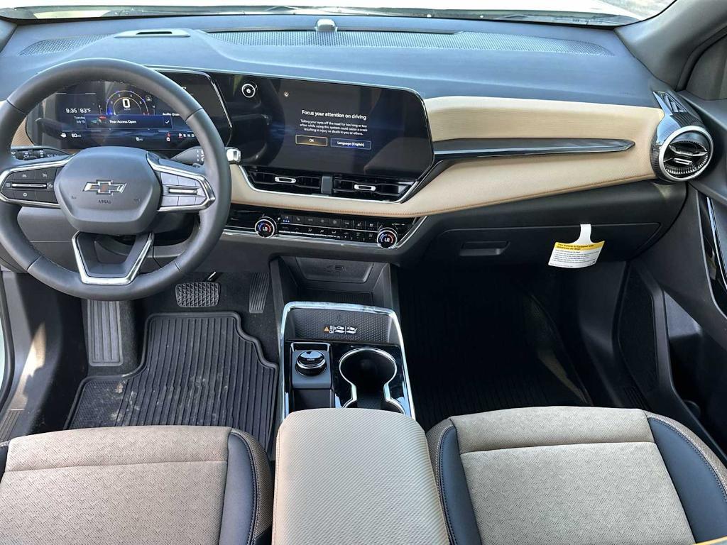 new 2026 Chevrolet Equinox car, priced at $32,530