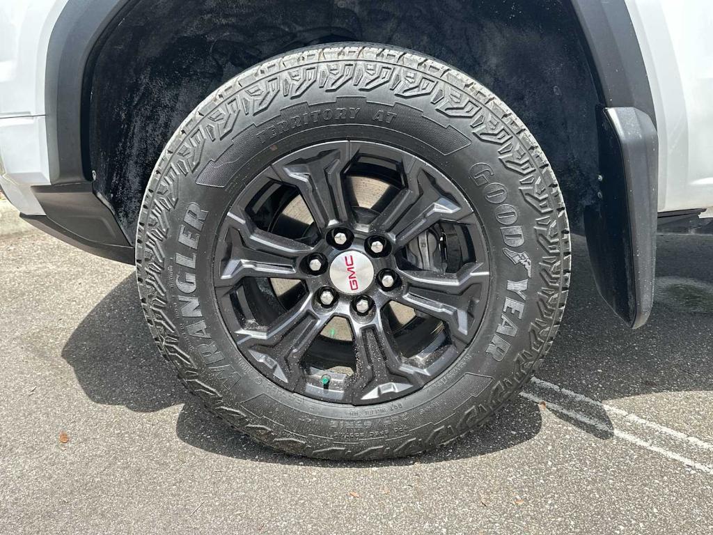 used 2023 GMC Canyon car, priced at $32,997