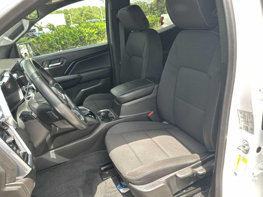 used 2023 GMC Canyon car, priced at $32,997