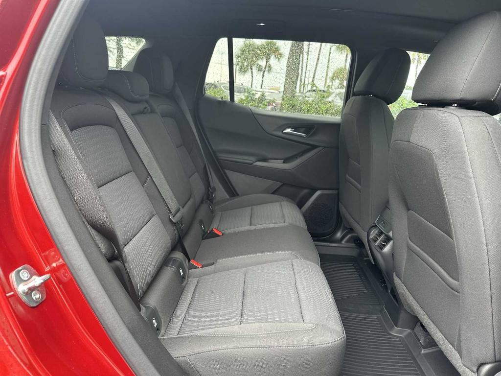 new 2025 Chevrolet Equinox car, priced at $27,835