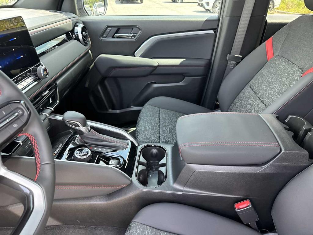 new 2025 Chevrolet Colorado car, priced at $41,995