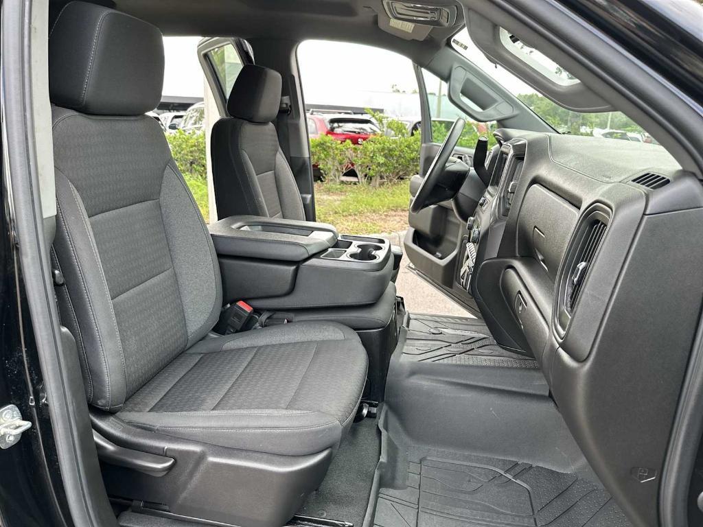 used 2024 Chevrolet Silverado 1500 car, priced at $32,997