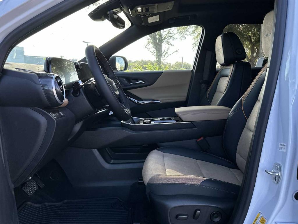 new 2026 Chevrolet Equinox car, priced at $34,520