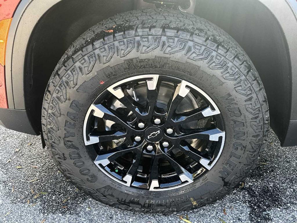new 2026 Chevrolet Traverse car, priced at $55,875