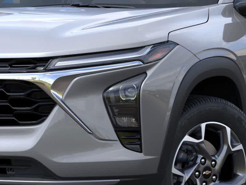 new 2025 Chevrolet Trax car, priced at $25,320