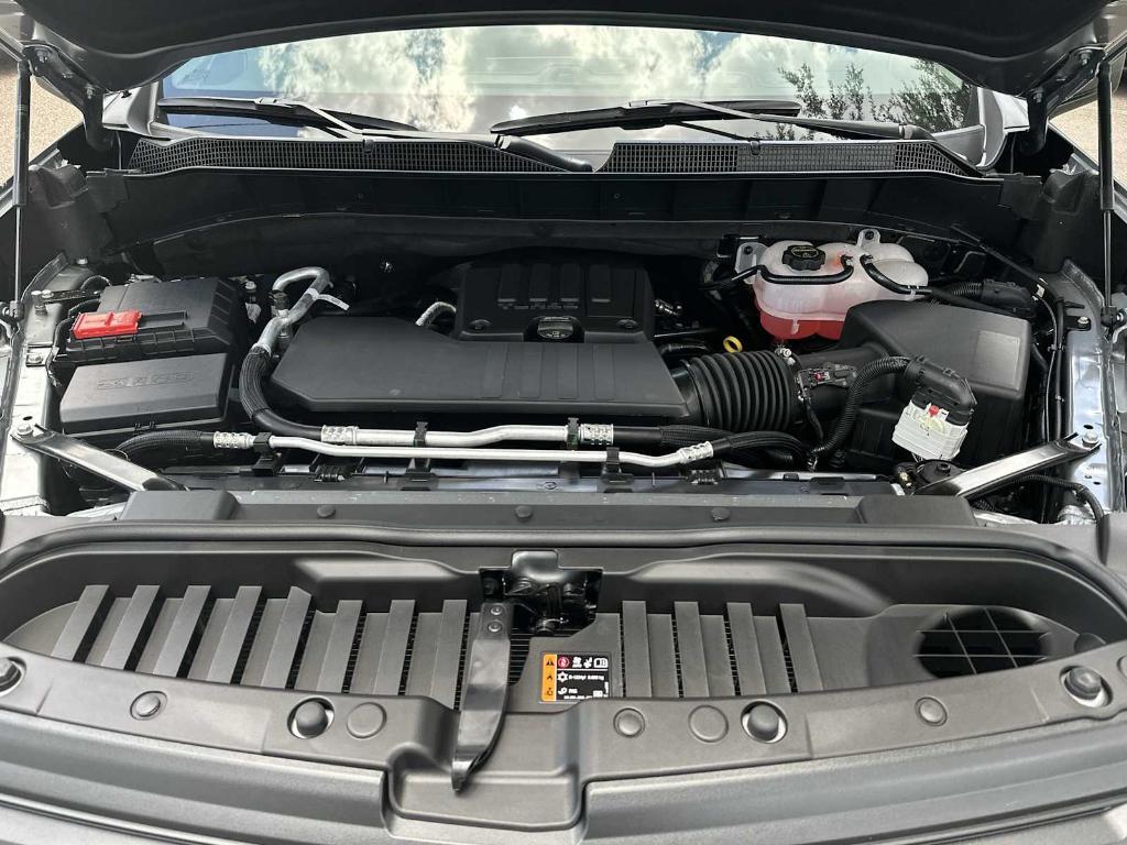 new 2025 Chevrolet Silverado 1500 car, priced at $38,160