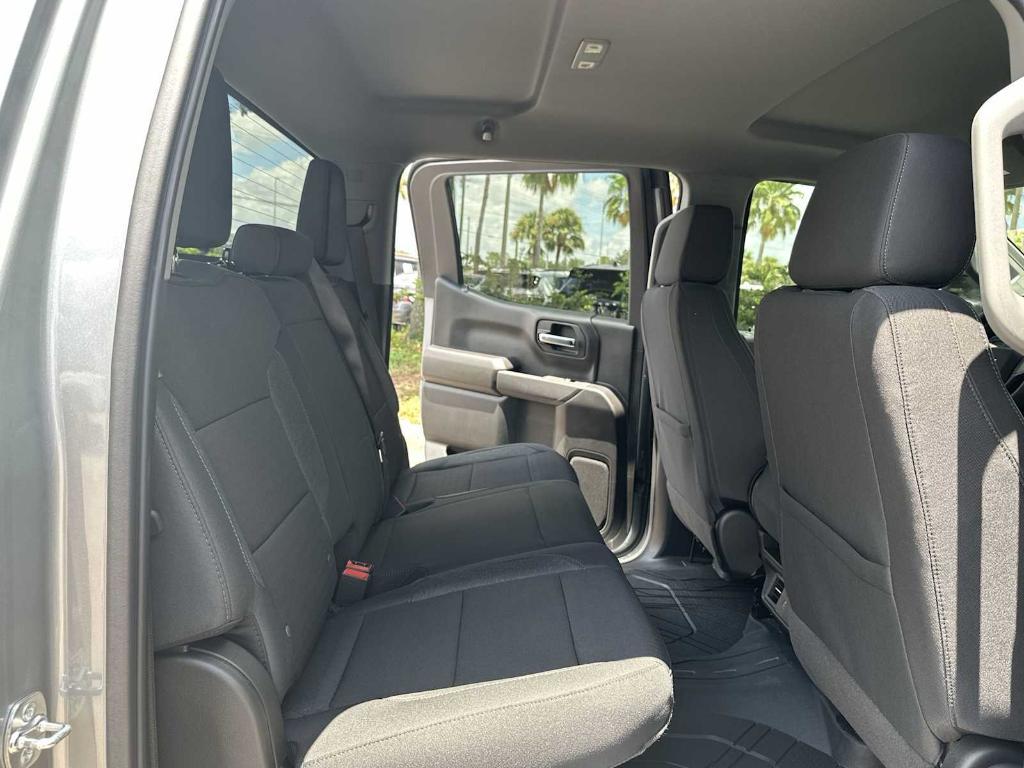 new 2025 Chevrolet Silverado 1500 car, priced at $38,160