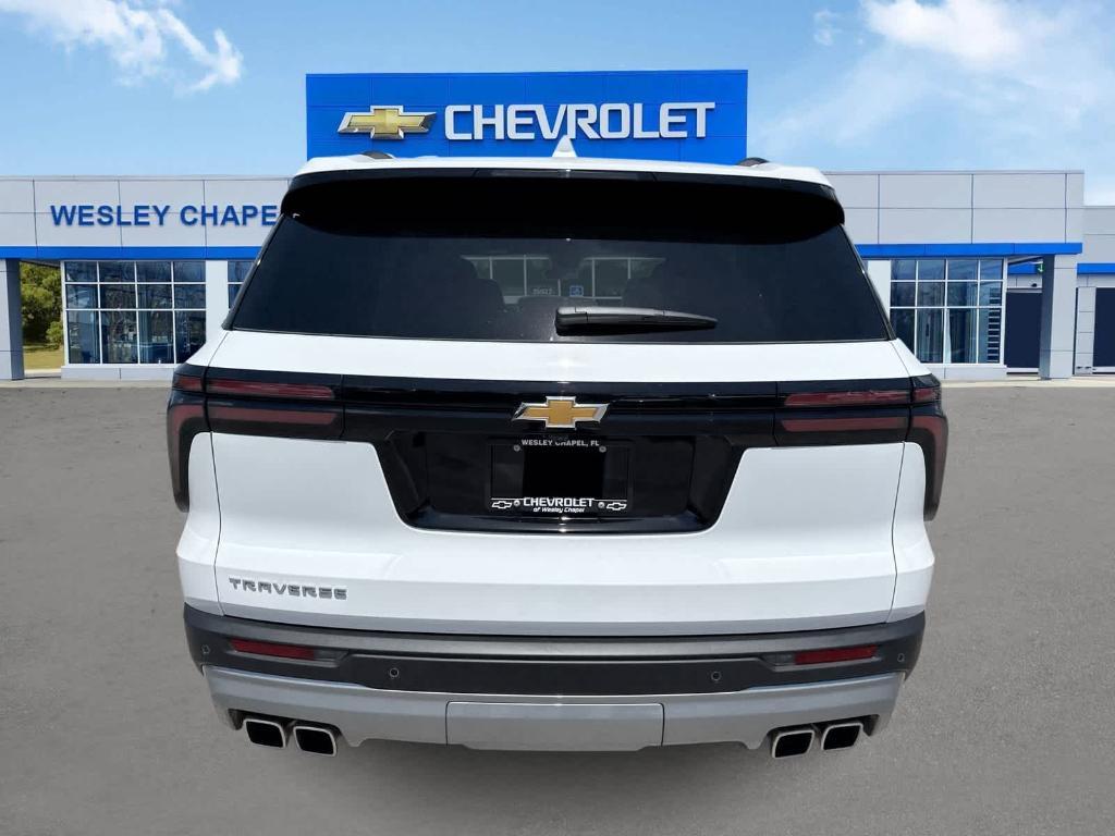 new 2025 Chevrolet Traverse car, priced at $45,680