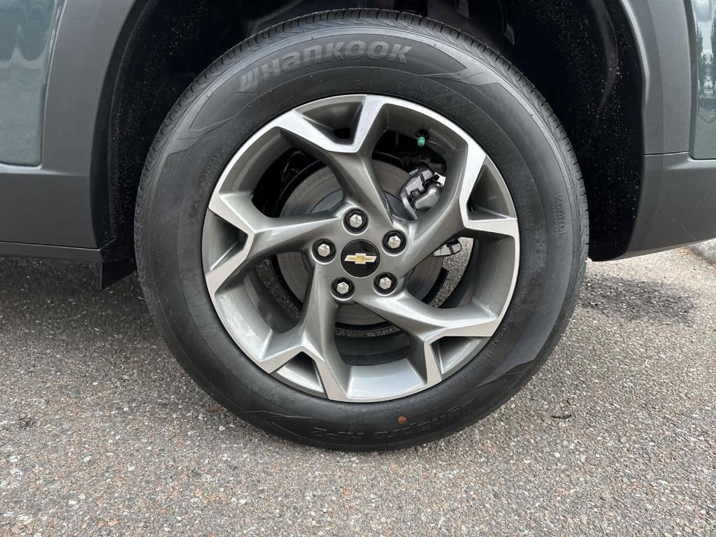 new 2025 Chevrolet Trax car, priced at $22,775