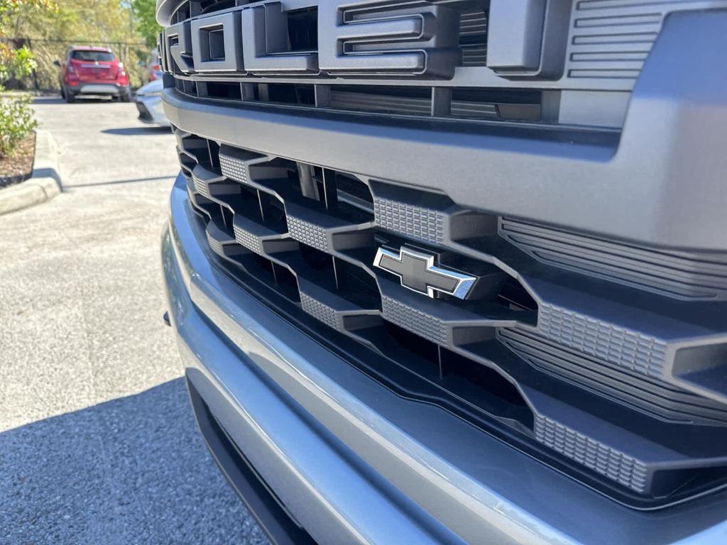new 2025 Chevrolet Silverado 1500 car, priced at $36,520