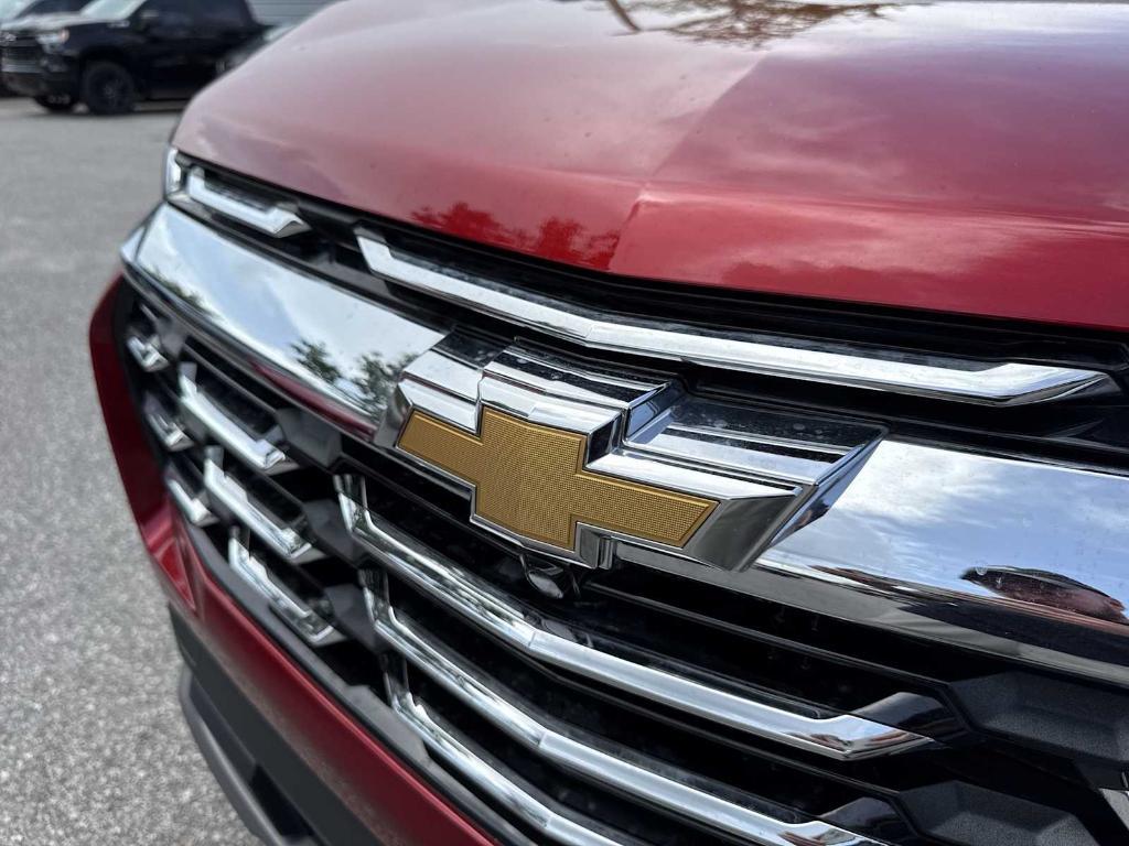 new 2026 Chevrolet Equinox car, priced at $26,715