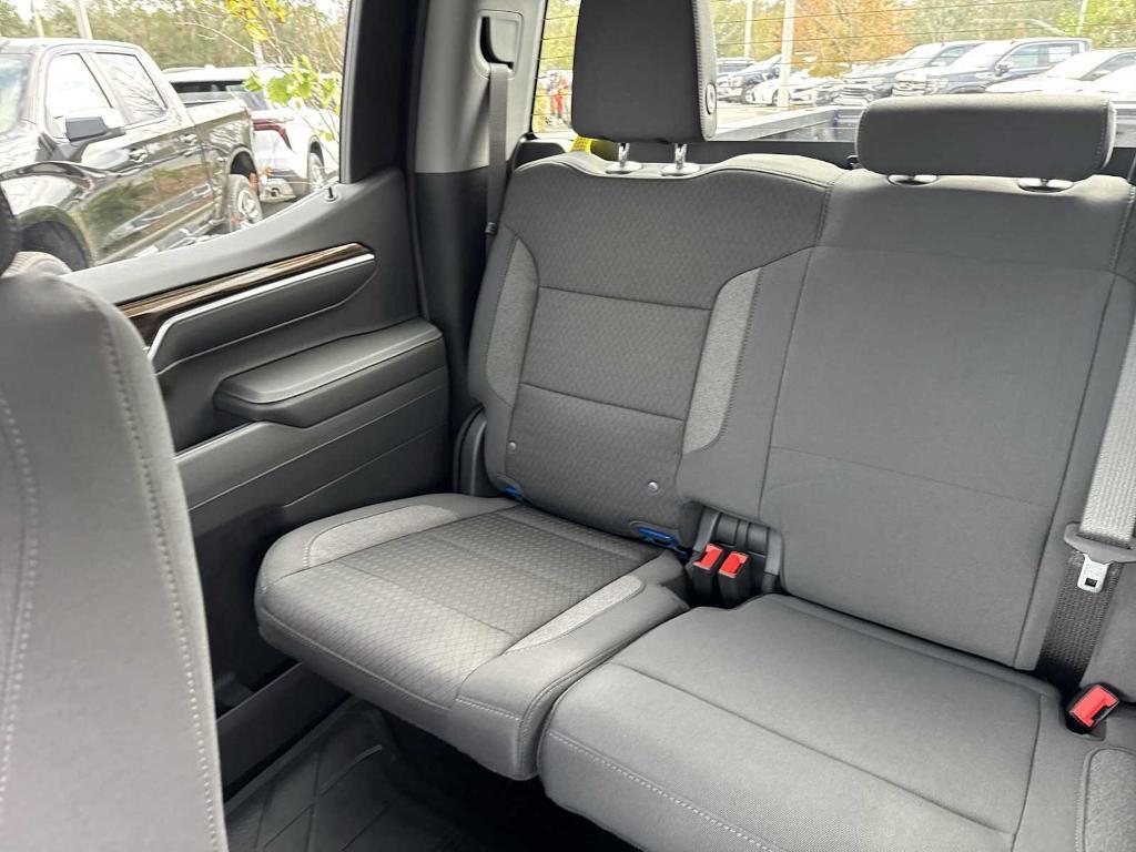 new 2025 Chevrolet Silverado 1500 car, priced at $44,600