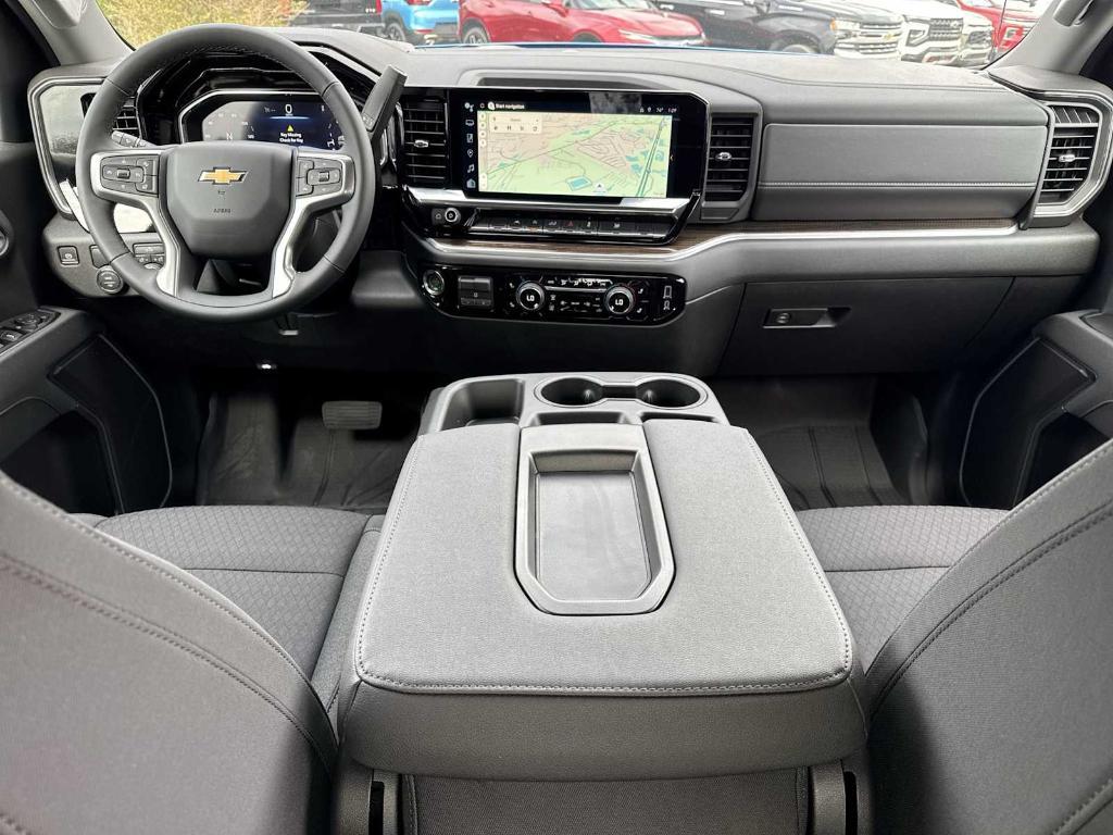 new 2025 Chevrolet Silverado 1500 car, priced at $44,600