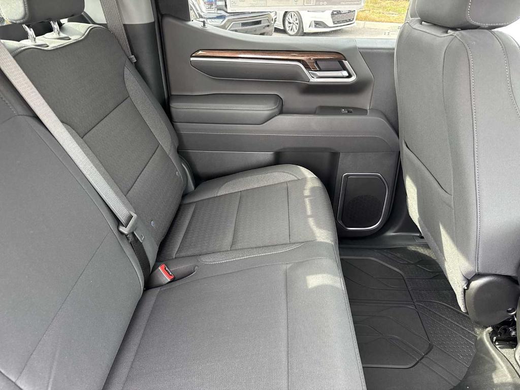 new 2025 Chevrolet Silverado 1500 car, priced at $44,600