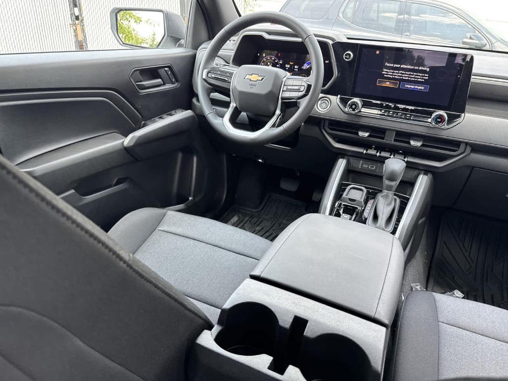 new 2025 Chevrolet Colorado car, priced at $30,460
