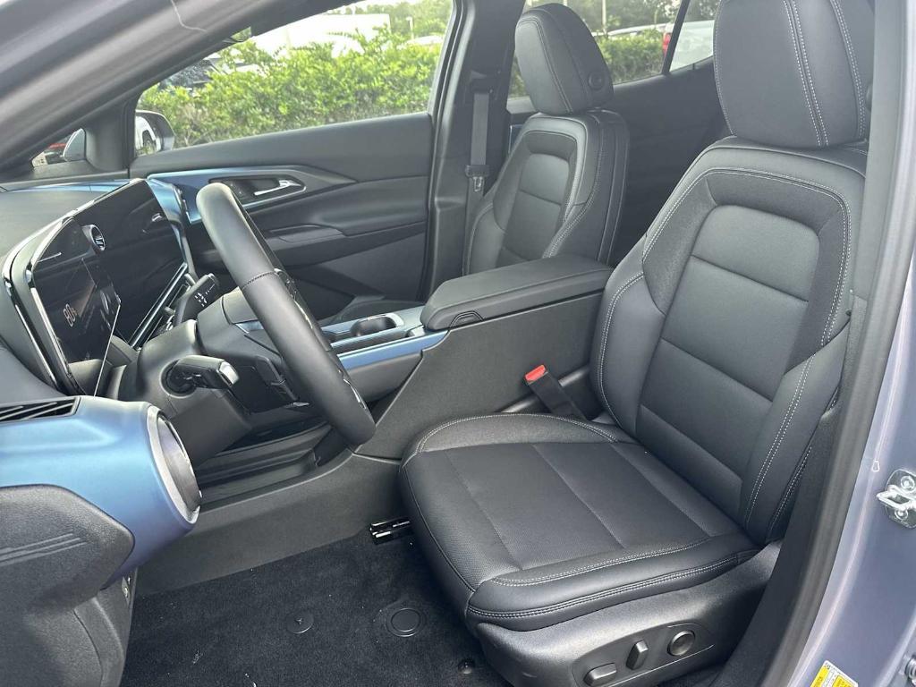 new 2025 Chevrolet Equinox EV car, priced at $35,015