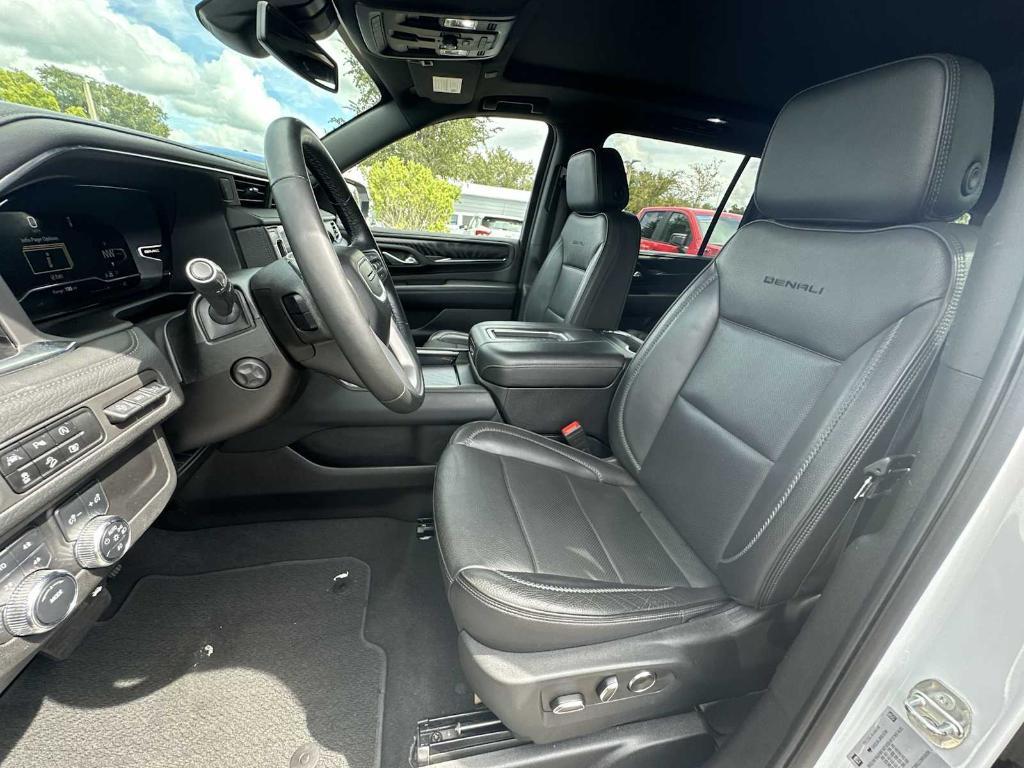 used 2024 GMC Yukon XL car, priced at $63,625