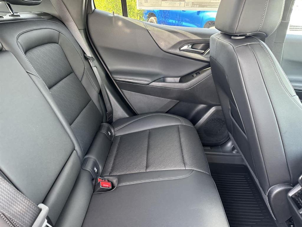 new 2026 Chevrolet Equinox car, priced at $27,770