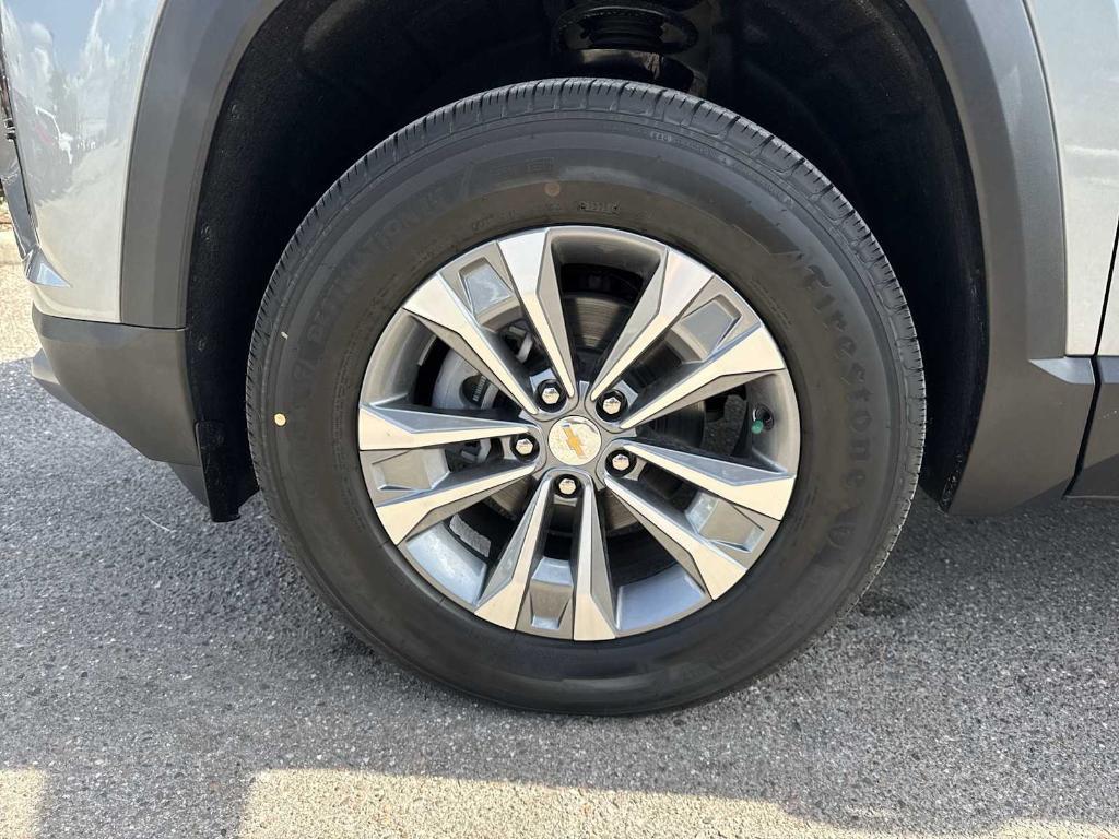new 2026 Chevrolet Equinox car, priced at $27,770