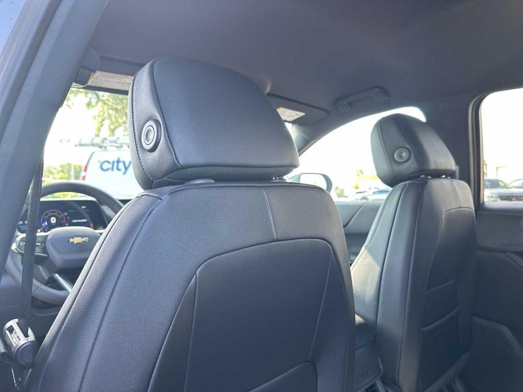 new 2026 Chevrolet Equinox car, priced at $28,490