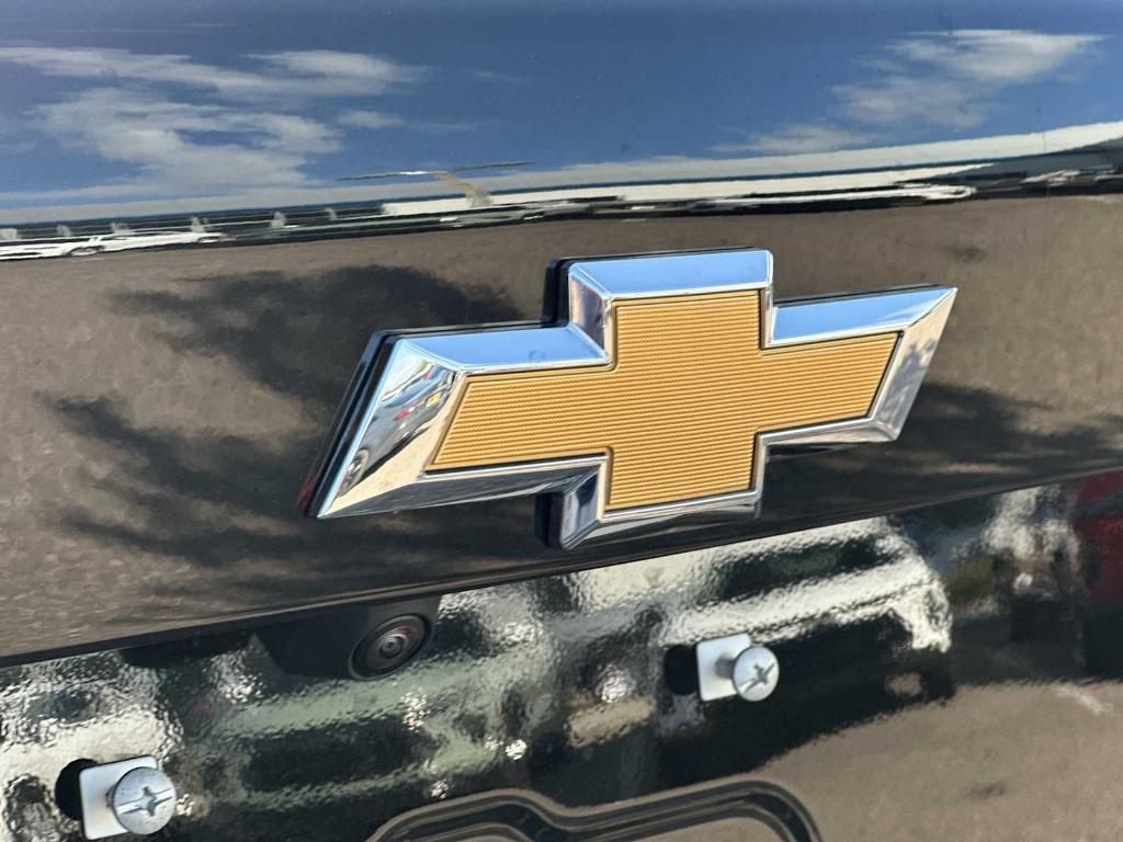 new 2026 Chevrolet Equinox car, priced at $28,490