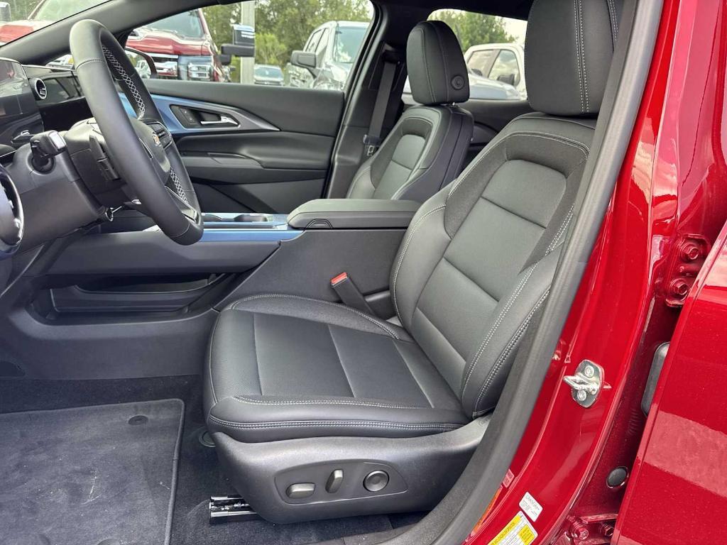 new 2025 Chevrolet Equinox EV car, priced at $39,880