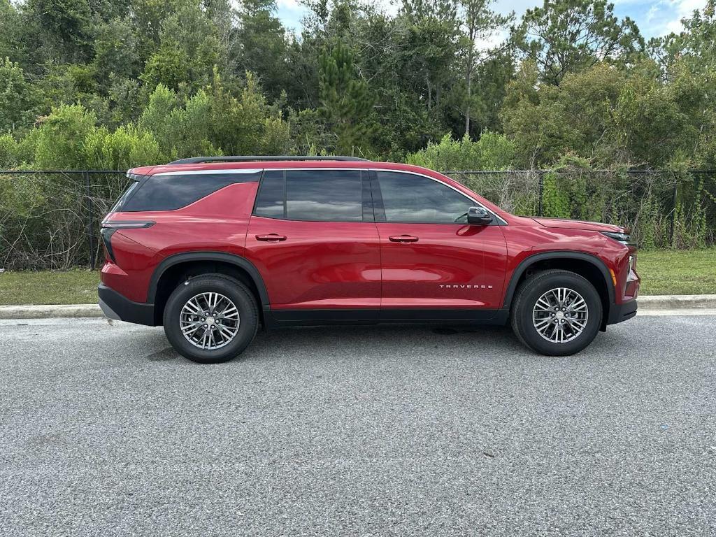 new 2025 Chevrolet Traverse car, priced at $38,040
