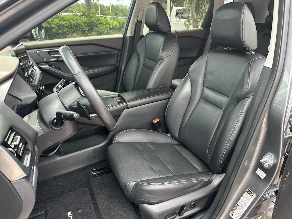 used 2021 Nissan Rogue car, priced at $17,997