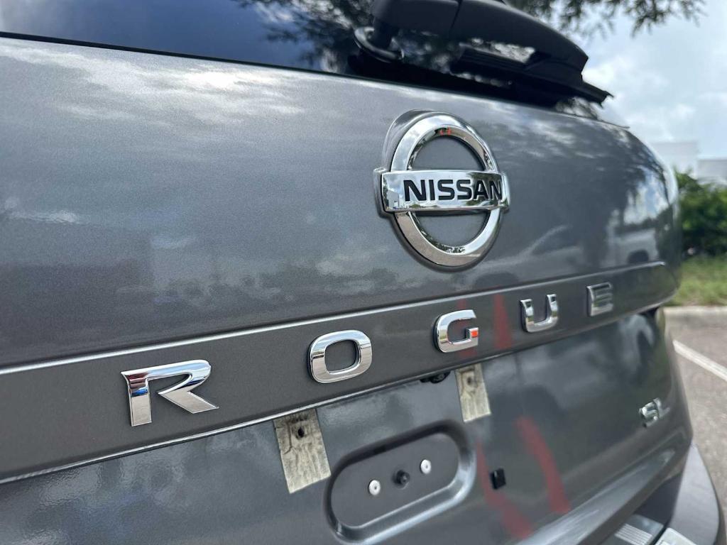 used 2021 Nissan Rogue car, priced at $17,997