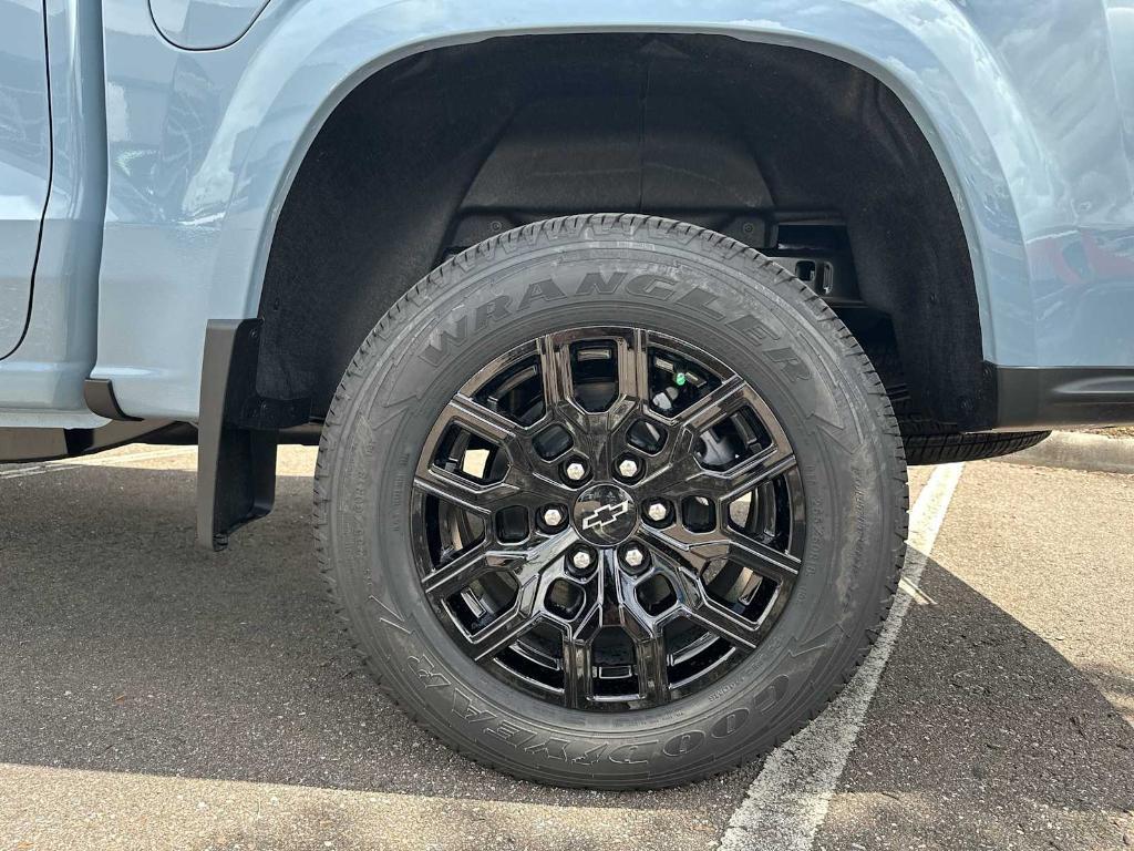 new 2025 Chevrolet Colorado car, priced at $31,285